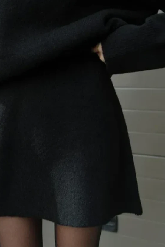 Alvéra™ Knitted Skirt Set